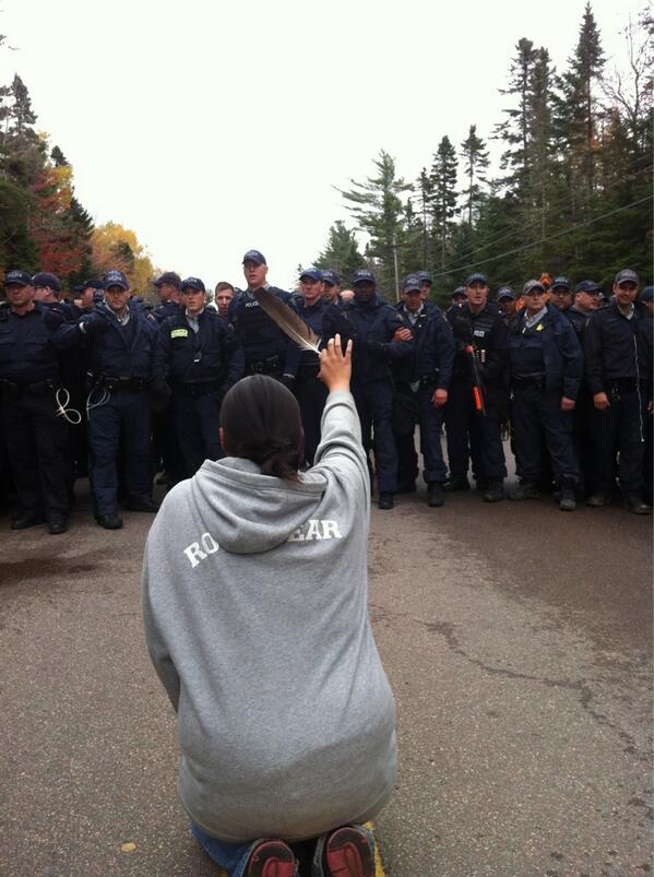 Elsipogtog protest Ossie Michelin @Osmich APTN Elsipogtog protest Ossie Michelin @Osmich APTN