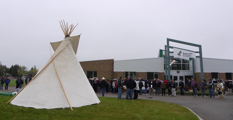 Tipi raised at Yorkton campus