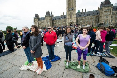 Photos from 2015 Blanket Exercise on Parliament Hill